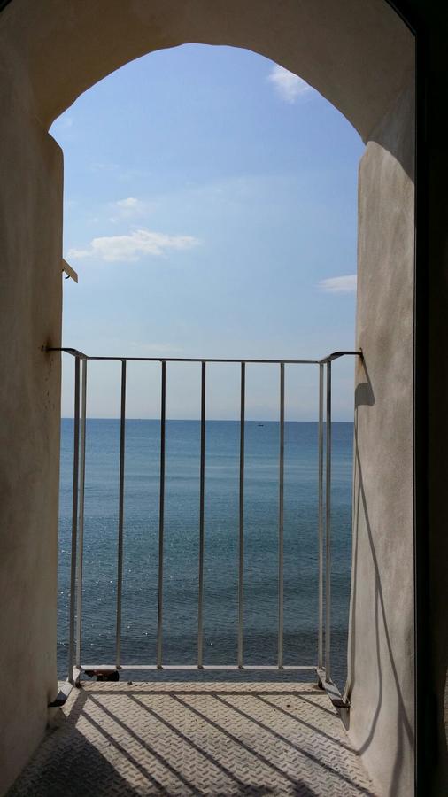 Balcone Sulla Spiaggia Cefalù Buitenkant foto